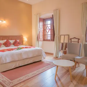 casa-el-eden.hotelsquito.com/